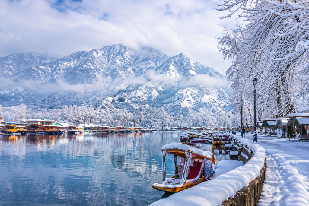 Kashmir Me Barf Kab Giregi 2026 – Poori Jaankari Aur Timing Guide